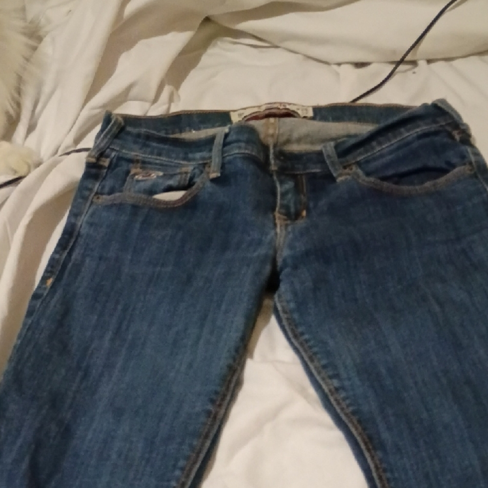 Hollister Women's Classic Blue Straight Jeans